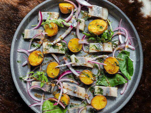 Викинги - Филе сельди с молодым картофелем