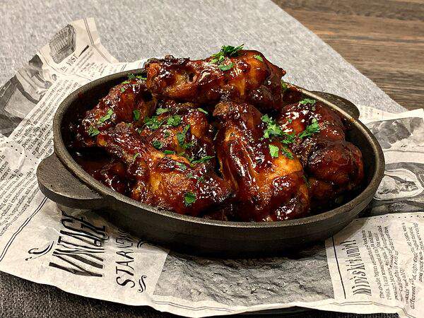 ВкусняША - Крылья в соусе BBQ