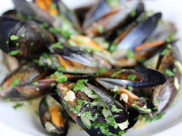 Традиции вкуса - Мидии в луковом соусе