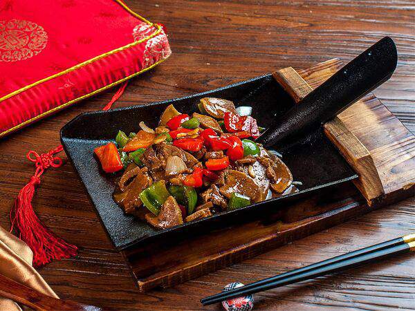 Сhino - Жареный язык с овощами