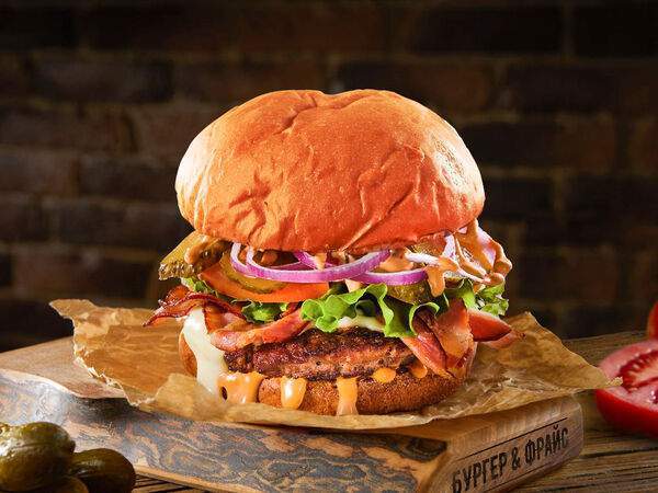 Стейк & Бургер Бургерная от Мираторг - Бургер Чемпион