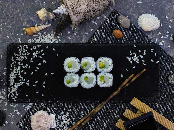 У дяди Вани - Ролл с гребешком и авокадо