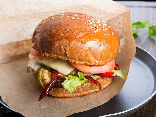 Куда? В гастролеры! - Бургер гриль