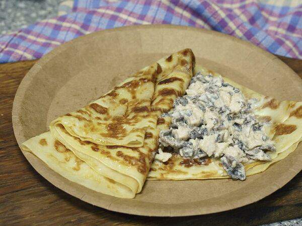 Mr. Pancake - Блин с грибами в сливках и сыром