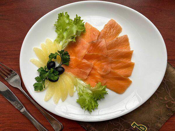 Трактир На Улице - Слабосоленая норвежская семга