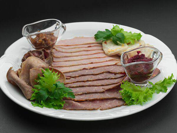 Золотая шпора - Фирменная мясная тарелка