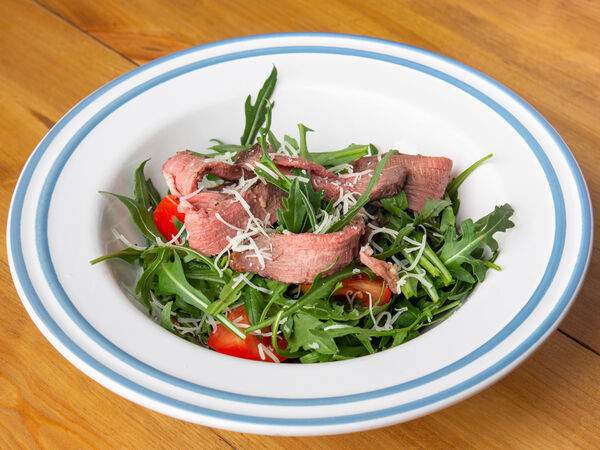 Хлебсоль - Микс-салат с рукколой и ростбифом