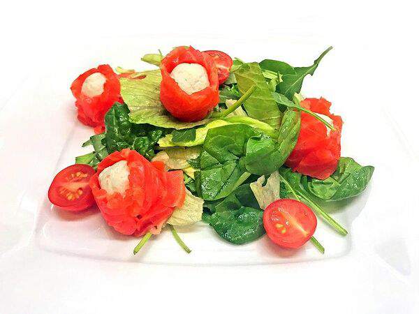 Premium - Салат с копченым лососем