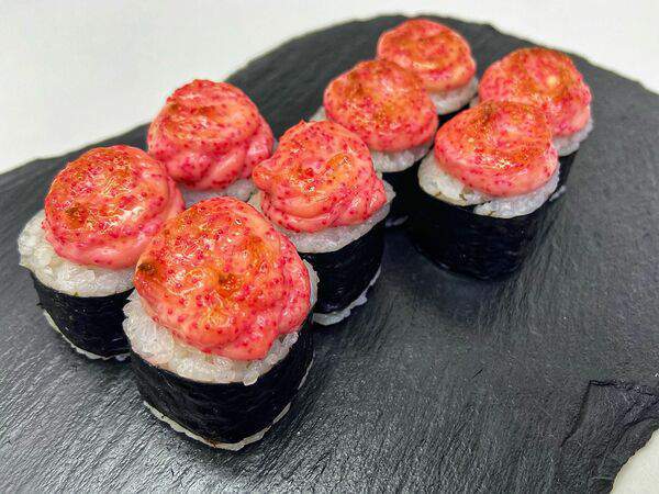Tokyo Box - Ролл Запечённый с крабом и масаго