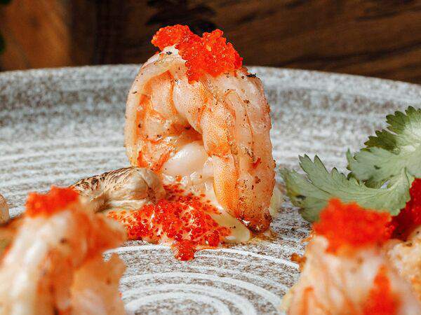 Поке от Not Only Poke by Bigvava - Креветки с соусом васаби, кешью и тобико