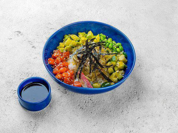 Эпикур Bar & Kitchen - Поке с лососем и азиатским соусом