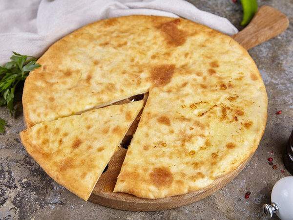 Мамалыга Бар - Домашний пирог с картофелем и сулугуни