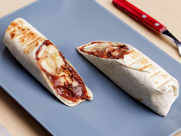 Pita's - Шаверма с бананом, нутеллой и арахисом