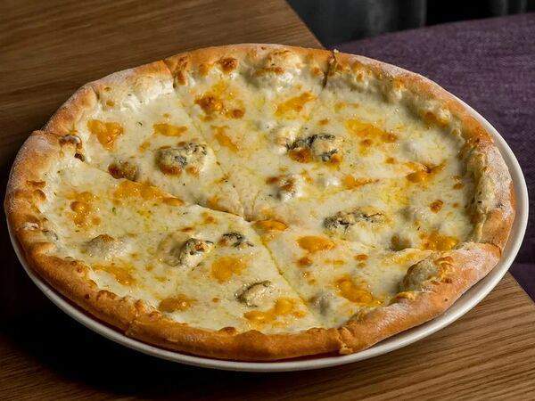 Гранат - Пицца с грушей и дорблю