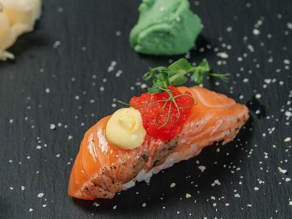 Океаника - Суши Нигири с лососем