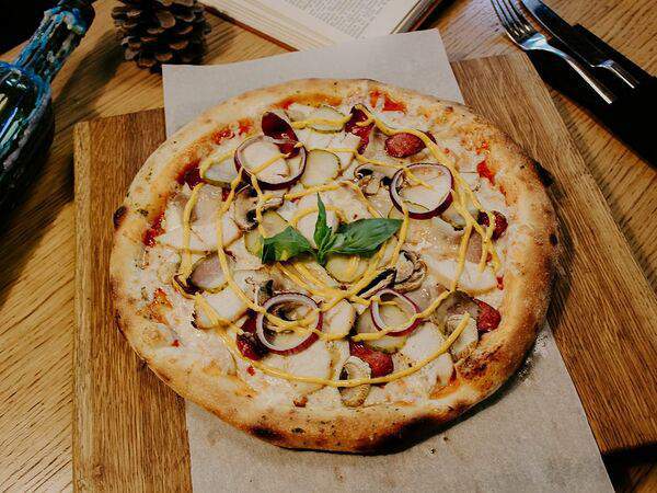 Винный бар Виновен! - Пицца Мюнхенская