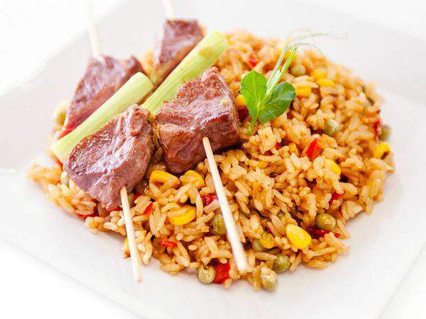 Fusion Sushi - Рис с говядиной