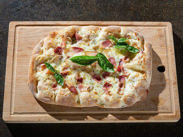 Фабрика - Римская пицца карбонара