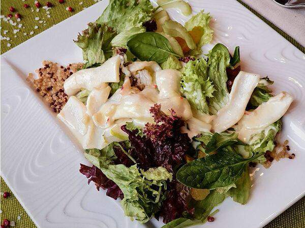 Pinzeria by Bontempi - Тёплый салат с кальмарами