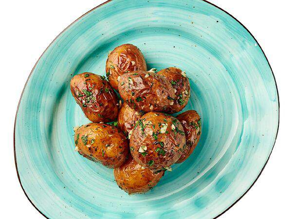 Диван сарай - Картофель, жаренный целиком