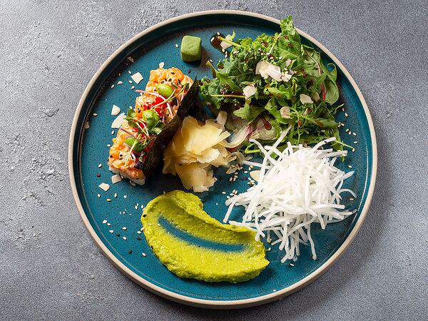 Goya - Открытые суши с лососем