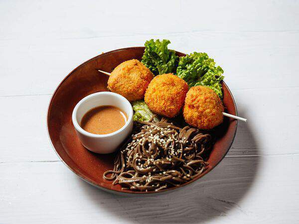 Антонио - Куриные шарики с лапшой соба