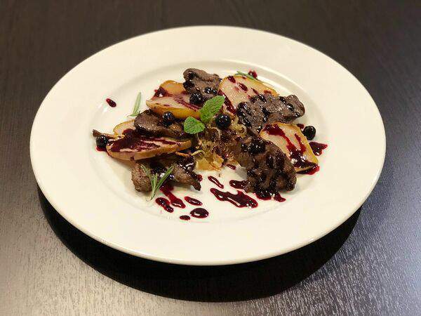 Грильяж - Телятина с пикантной грушей