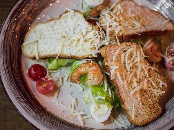 Пикник - Салат Цезарь с креветками