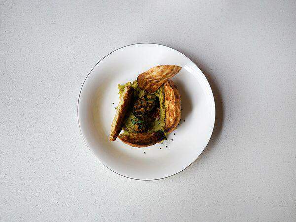 Espressium - Пита с хумусом из зеленого горошка