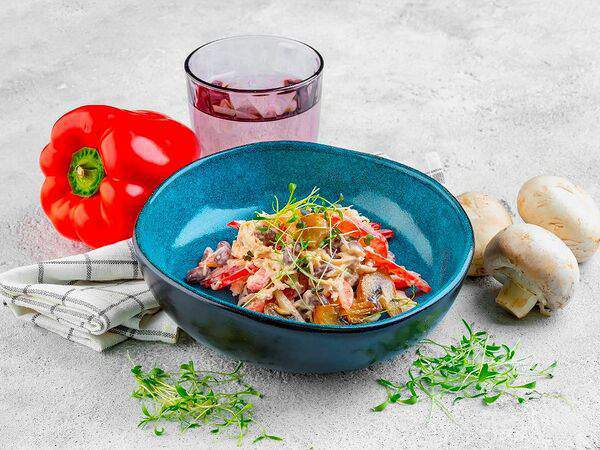 Хинкальная Кацо - Салат из куриной грудки