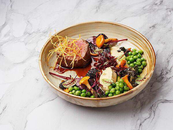 Lobby Bar - Вырезка телятины с соусом Демиглас