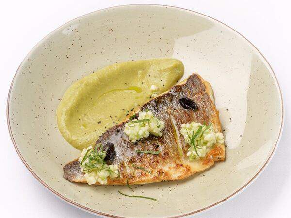 Магадан - Филе дорадо с пюре из сельдерея