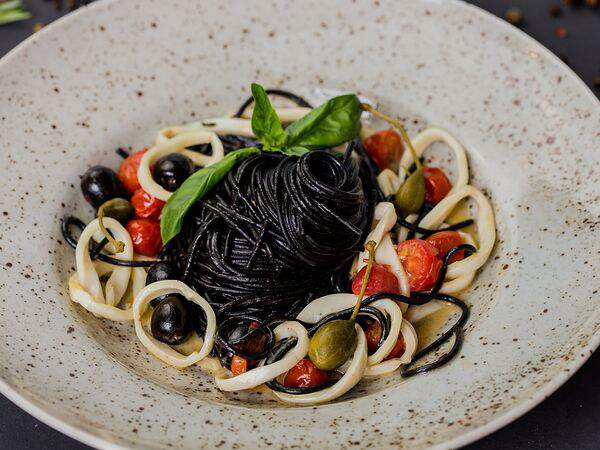 Соседи - Спагетти Нери с кальмарами