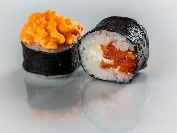 Sushi Fushi - Запечённый с лососем