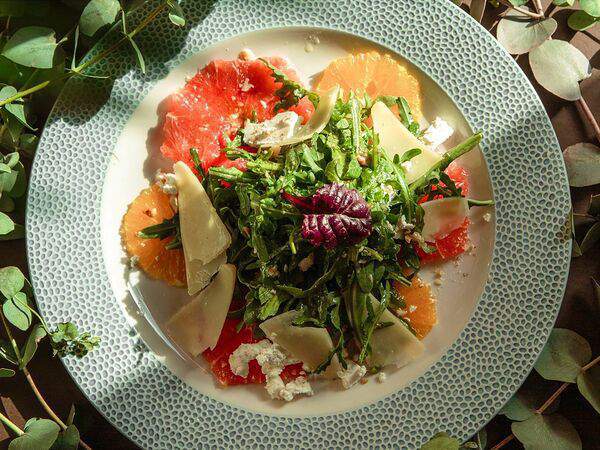 Загс - Салат из рукколы с козьим сыром