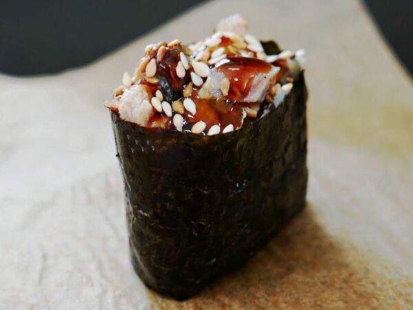 Kaikan - Гункан с угрем