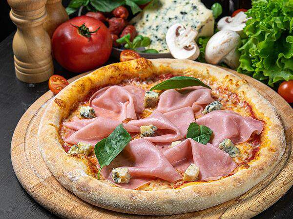 Yoshi Sushi & Mulino Pizza - Пицца Челентано