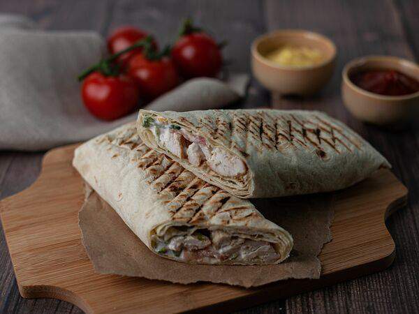 Istanbul Doner Halal - Шаурма в лаваше на мангале