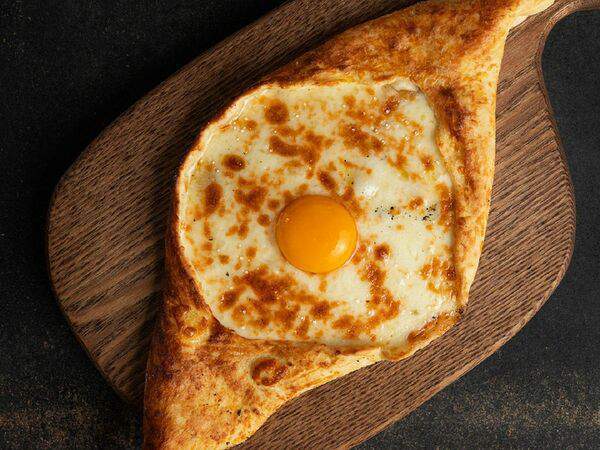 Kolbasabar - Хачапури по-аджарски