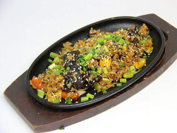 Самба суши - Рис с овощами в остром бобовом соусе