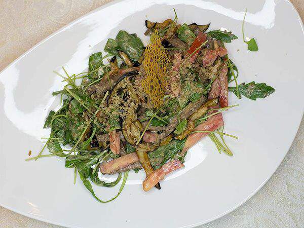 Ирис - Салат с говядиной и баклажанами