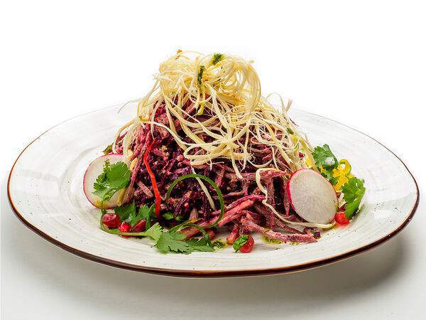 Кинза - Салат с телятиной и свеклой