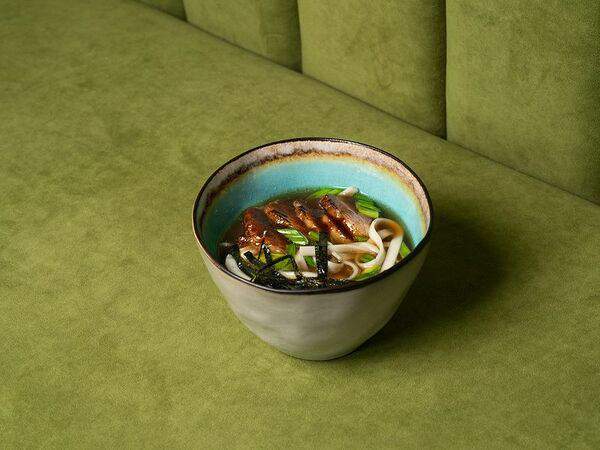 Roots - Рамен с яйцом и свининой