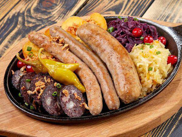 Васильки - Ассорти из колбас