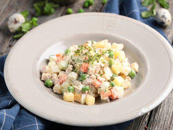 Мамалыга Бар - Оливье с курочкой