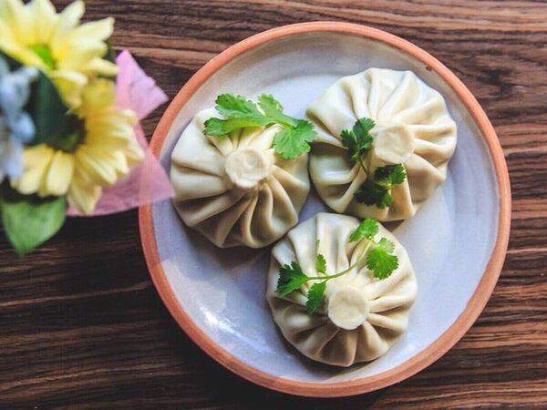 Georgia Armenia - Хинкали с сыром сулугуни