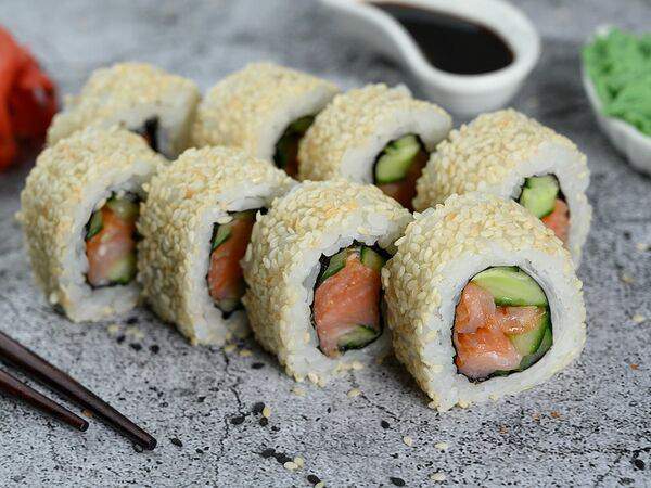 Мох - Ролл в кунжуте №106