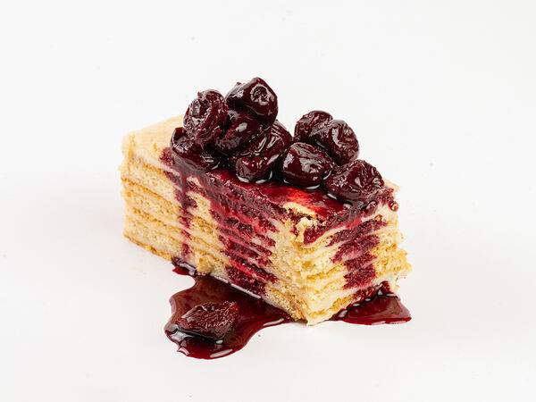 TESLA BURGER - Медовик с вишней