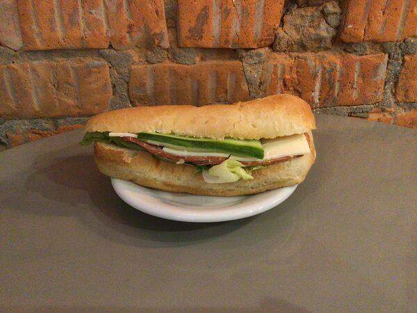 Lava lava - Сэндвич с Салями