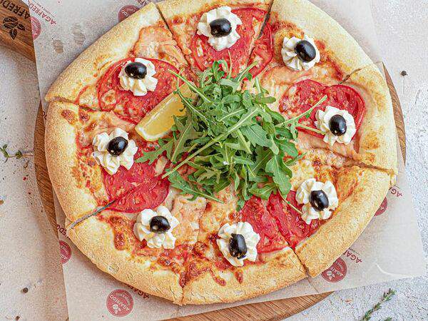 Агафредо - Пицца с лососем и Моцареллой